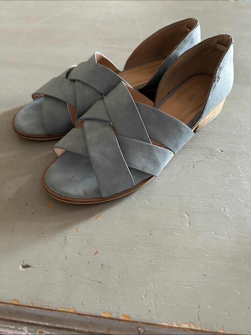 DownEast Women's Light Blue Crisscross Open-Toe Mules